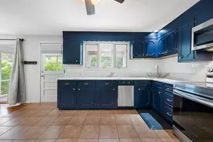 36 Roman Dr, Shrewsbury, MA 01545 - Photo 7