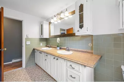 36 Roman Dr, Shrewsbury, MA 01545 - Photo 11