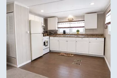 130 East Washington St. #34, North Attleboro, MA 02760 - Photo 5