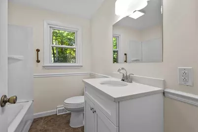 5 Grove St, Plainville, MA 02762 - Photo 23