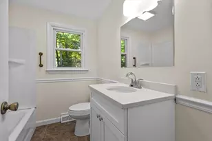 5 Grove St, Plainville, MA 02762 - Photo 23