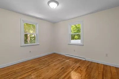 5 Grove St, Plainville, MA 02762 - Photo 27