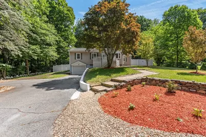 5 Grove St, Plainville, MA 02762 - Photo 3