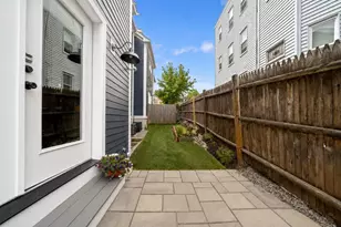 38 Armandine St, Boston, MA 02124 - Photo 5