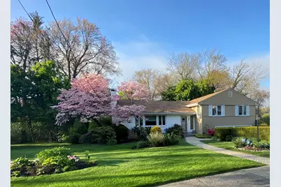 83 Bound Brook Rd, Newton, MA 02461 - Photo 1