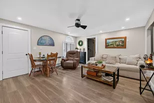 826 Broadway, Raynham, MA 02767 - Photo 17