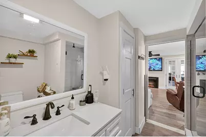 826 Broadway, Raynham, MA 02767 - Photo 23