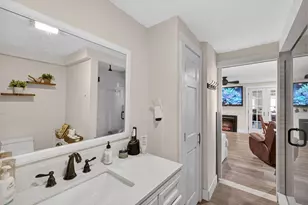 826 Broadway, Raynham, MA 02767 - Photo 23