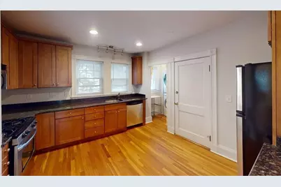 189 Wordsworth St #1, Boston, MA 02128 - Photo 3