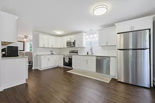 1 Strathmore Shire Dr, Uxbridge, MA 01569 - Photo 11