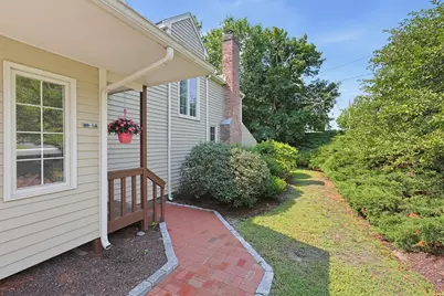 1 Strathmore Shire Dr #A, Uxbridge, MA 01569 - Photo 3