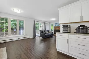 1 Strathmore Shire Dr, Uxbridge, MA 01569 - Photo 9