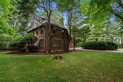 25 Hillside Rd, Wellesley, MA 02481 - Photo 5