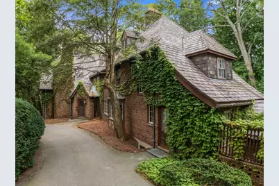 25 Hillside Rd, Wellesley, MA 02481 - Photo 3