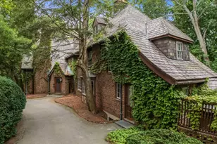 25 Hillside Rd, Wellesley, MA 02481 - Photo 3