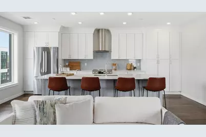 267 Old Colony #501, Boston, MA 02127 - Photo 3