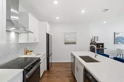 267 Old Colony #511, Boston, MA 02127 - Photo 3