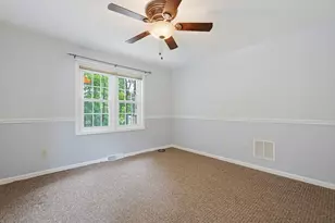 206 Laurelwood Dr, Hopedale, MA 01747 - Photo 21
