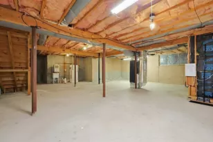 206 Laurelwood Dr, Hopedale, MA 01747 - Photo 37