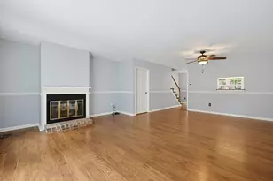 206 Laurelwood Dr, Hopedale, MA 01747 - Photo 11
