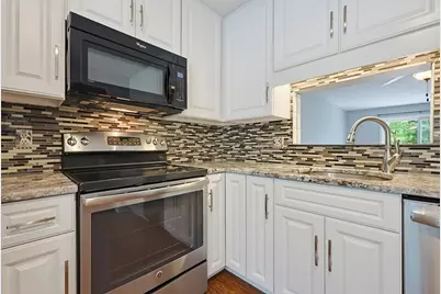 206 Laurelwood Dr #206, Hopedale, MA 01747 - Photo 7