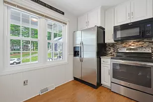 206 Laurelwood Dr, Hopedale, MA 01747 - Photo 9