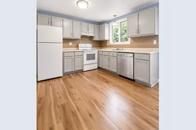 39 Bayview, Taunton, MA 02780 - Photo 3