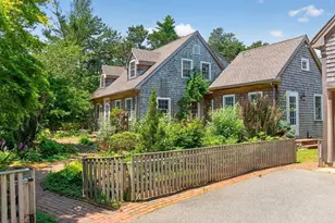 205 Meeting House Way, Edgartown, MA 02539 - Photo 29
