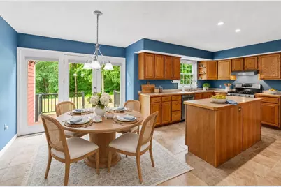 73 Hillando Dr, Shrewsbury, MA 01545 - Photo 3