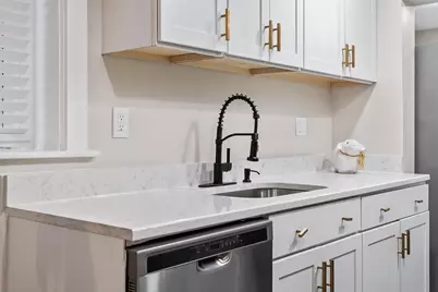 1 Hazel Street #23L, Salem, MA 01970 - Photo 5