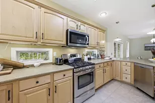 250 N Main St, Sunderland, MA 01375 - Photo 27