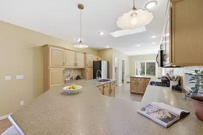 250 N Main St, Sunderland, MA 01375 - Photo 17