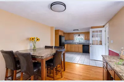 70 Sherwood Hill Dr, Holden, MA 01520 - Photo 3
