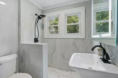 138 4th St, Montague, MA 01376 - Photo 7