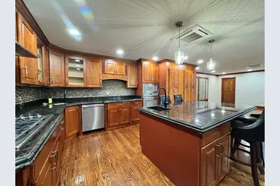 915 Hathaway Road #406, New Bedford, MA 02740 - Photo 17