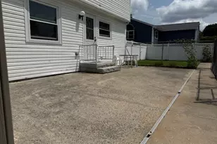16 Indian Rock Dr, Saugus, MA 01906 - Photo 3