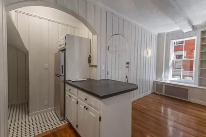 101 Myrtle St #1, Boston, MA 02114 - Photo 5