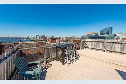 101 Myrtle St #1, Boston, MA 02114 - Photo 13