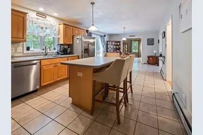 4 Commonwealth Ave, Auburn, MA 01501 - Photo 7