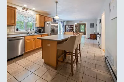 4 Commonwealth Ave, Auburn, MA 01501 - Photo 7
