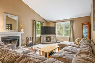 4 Commonwealth Ave, Auburn, MA 01501 - Photo 13