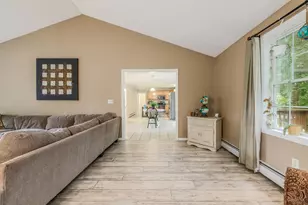 4 Commonwealth Ave, Auburn, MA 01501 - Photo 15