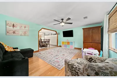 210 Boxwood Ln, Bridgewater, MA 02324 - Photo 17