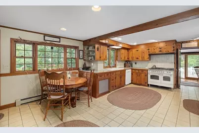 28 Spring Street, Hanson, MA 02341 - Photo 5