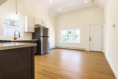 112 Hendrick, Providence, RI 02908 - Photo 5