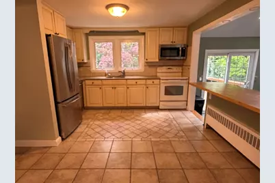 7 Wayne Dr, Foxboro, MA 02035 - Photo 5