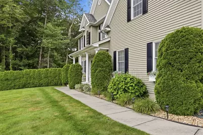 17 Ramona's Way, East Longmeadow, MA 01028 - Photo 3
