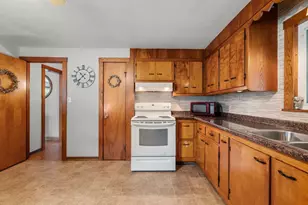 116 Kensington St, Agawam, MA 01030 - Photo 23
