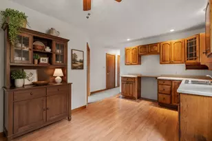 116 Kensington St, Agawam, MA 01030 - Photo 15