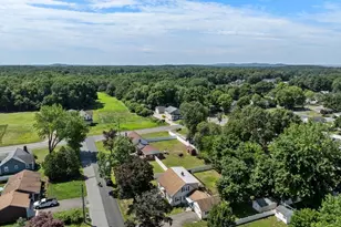 116 Kensington St, Agawam, MA 01030 - Photo 5